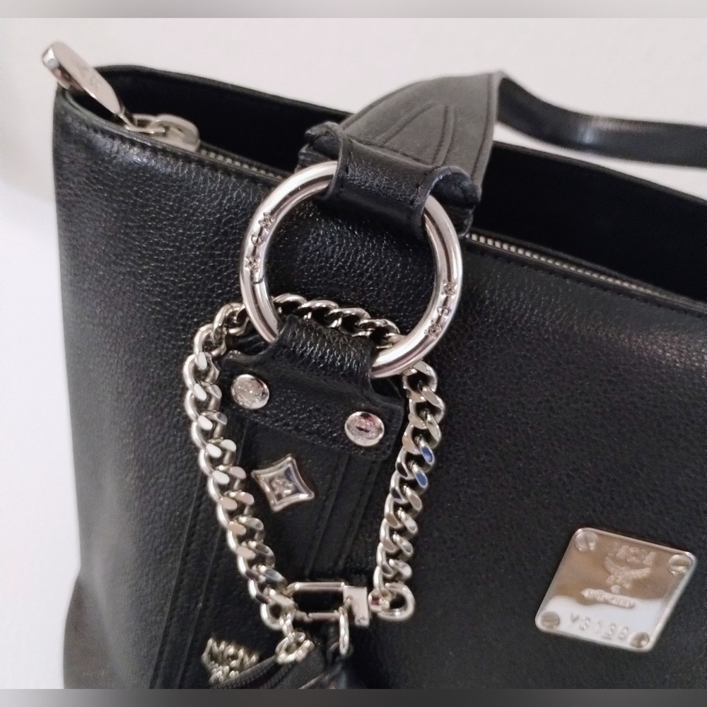 MCM Shoulder Bag With MCM Coin Pouch - Picture 7 of 15